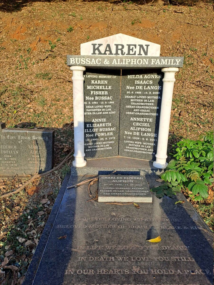 BUSSAC :: FISHER ::  ISAACS :: ALIPHON :: FOWLER :: DE LANGE