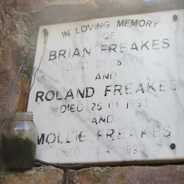 FREAKES Brian -1991 :: FREAKES Roland -1993 :: FREAKES Mollie -1999