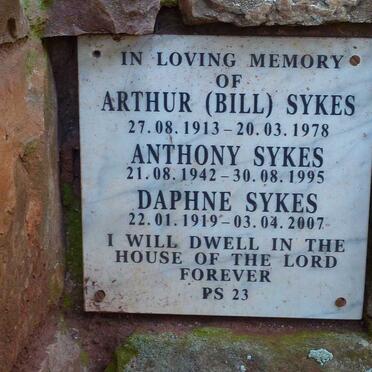 SYKES Arthur 1913-1978 &amp; Daphne 1919-2007 :: SYKES Anthony 1942-1995