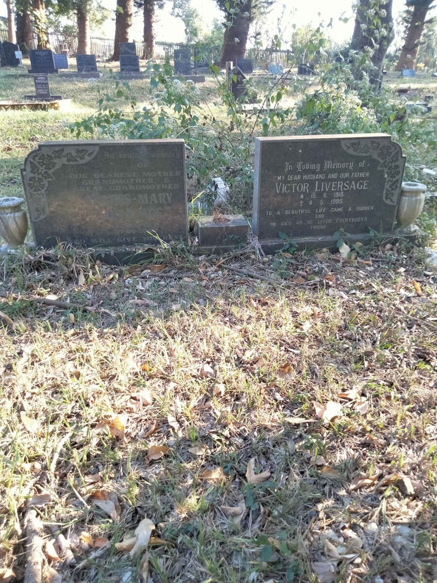 zzLIVERSAGE Victor 1918-1985 & Gladys Mary 1923-2000