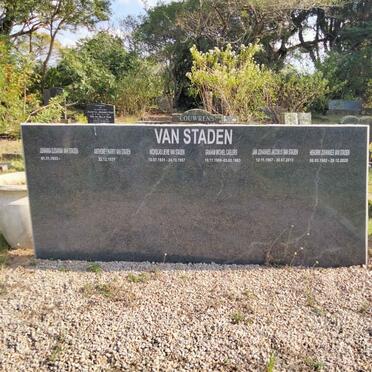 STADEN, van :: CAELERS