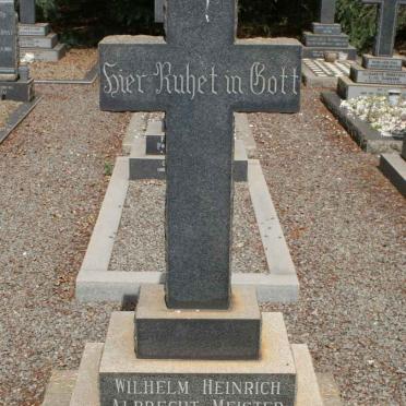 M - Surnames :: Vanne - M