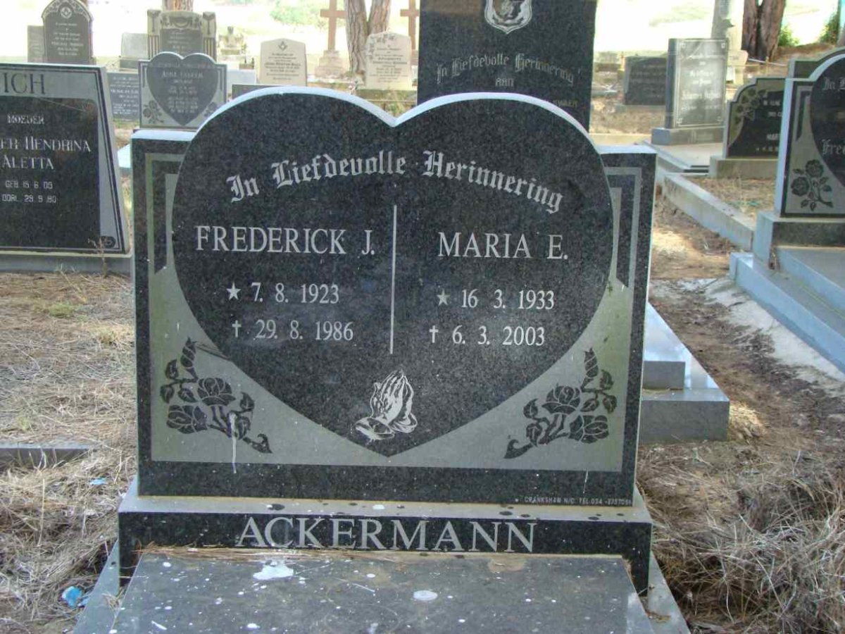 ACKERMANN Frederick J. 1923-1986 &amp; Maria E. 1933-2003