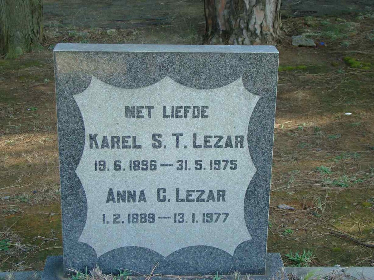LEZAR Karel S.T. 1896-1975 &amp; Anna C. 1889-1977