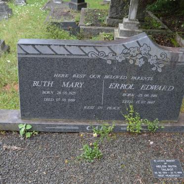 CARR Errol Edward 1916-1997 &amp; Ruth Mary 1925-1999 :: TALBOT Helen Ruth 1950-1999