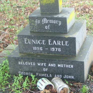 EARLE Eunice 1896-1976