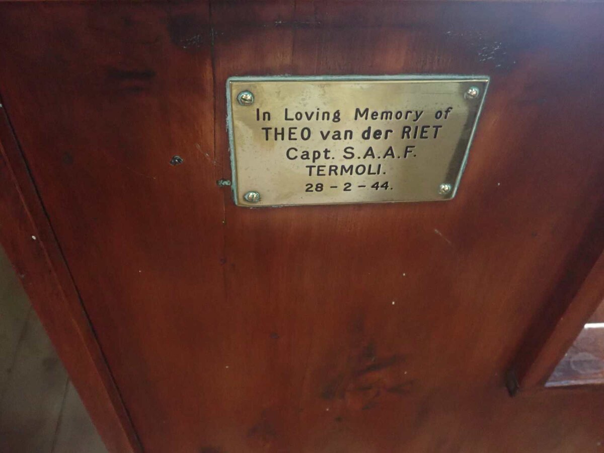 RIET Theo, van der -1944