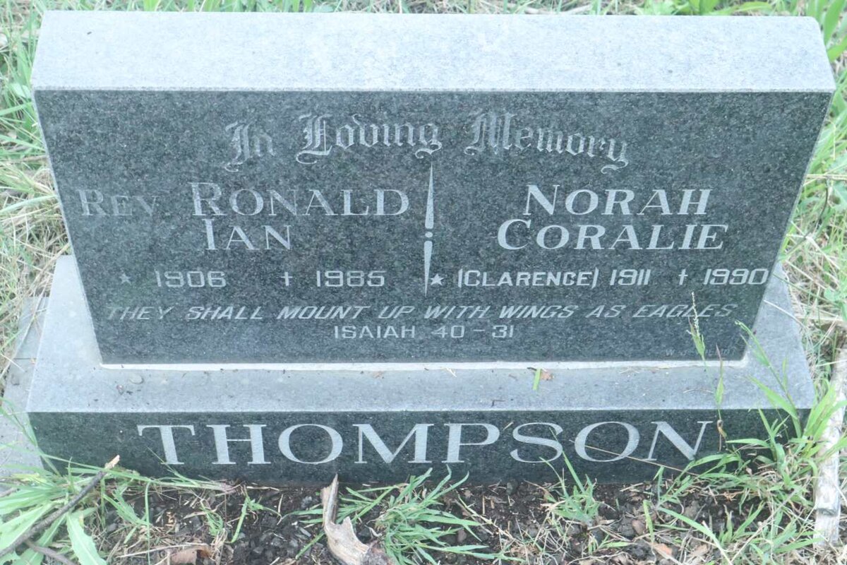 THOMPSON Ronald Ian 1906-1985 &amp; Norah Coralie CLARENCE 1911-1990