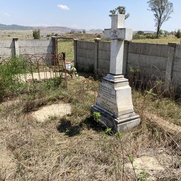 Kwazulu-Natal, KLIPRIVIER District, Ladysmith, Roosboom 1102_2, Portion 437, farm cemetery