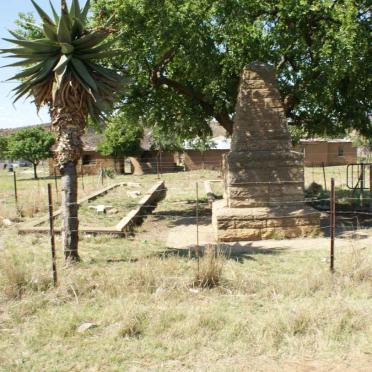 Kwazulu-Natal, KLIPRIVIER district, Ladysmith, Watersmeet, Rooival 1101, farm cemetery