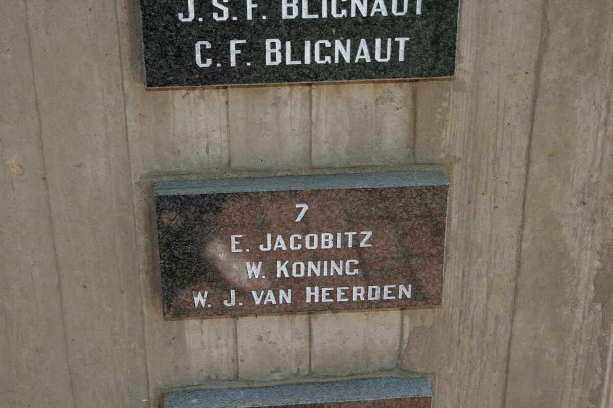 JACOBITZ E. :: KONING W. :: VAN HEERDEN W.J.