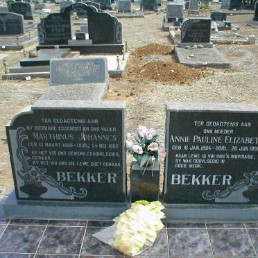 BEKKER Marthinus Johannes 1898-1962 &amp; Annie Pauline Elizabeth 1904-1999