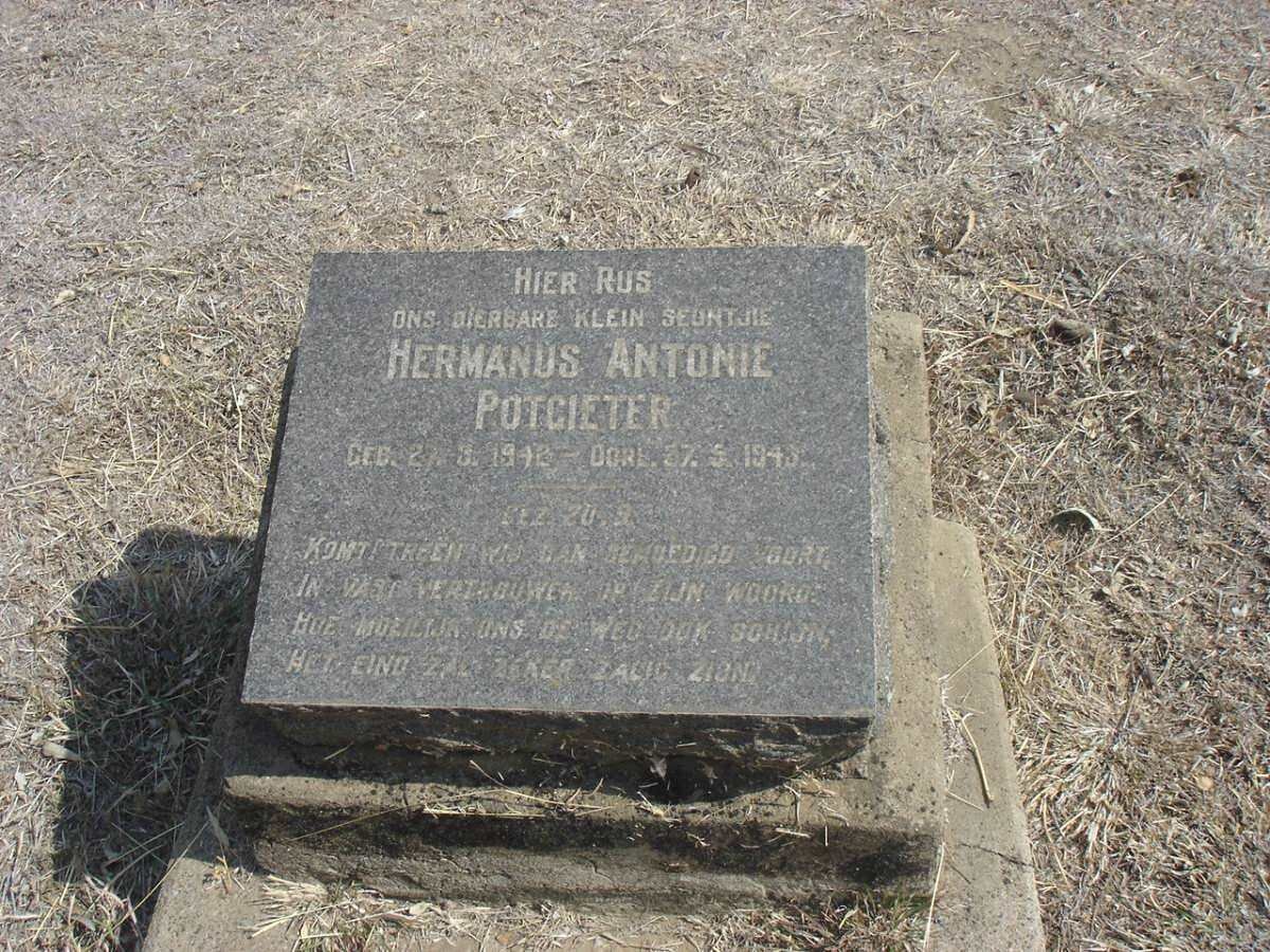 POTGIETER Hermanus Antonie 1942-1943