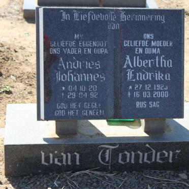 TONDER Andries Johannes, van 1920-1992 &amp; Albertha Endrika 1923-2000