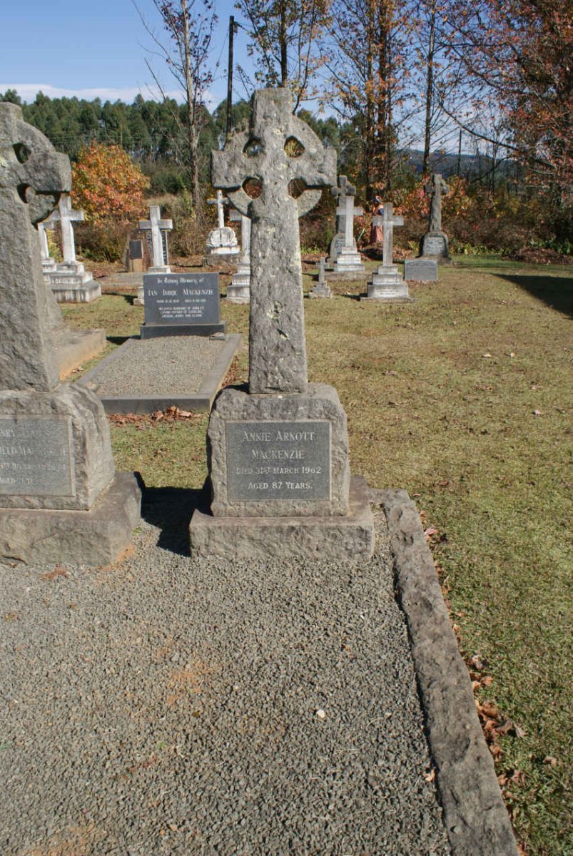 MACKENZIE Annie Arnott  -1962