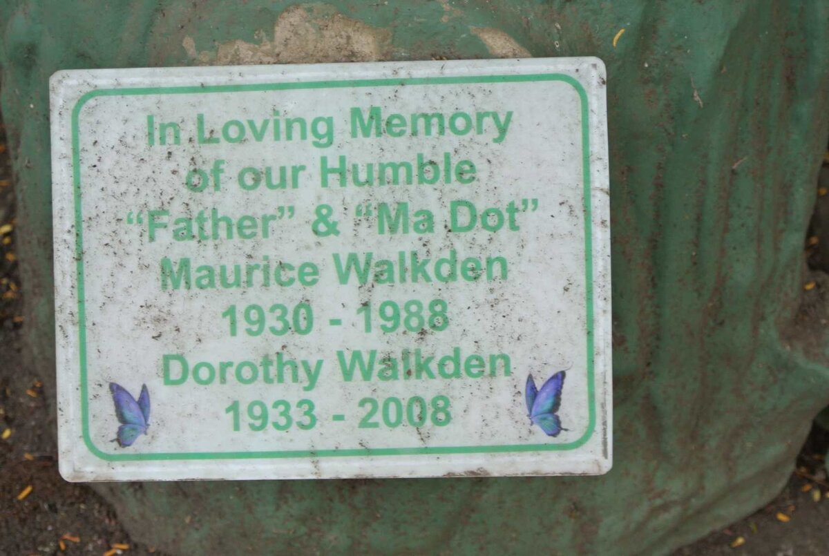 WALKDEN Maurice 1930-1988 &amp; Dorothy 1933-2008