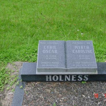 HOLNESS Cyril Oscar 1916-1994 &amp; Myrth Caroline 1916-2004