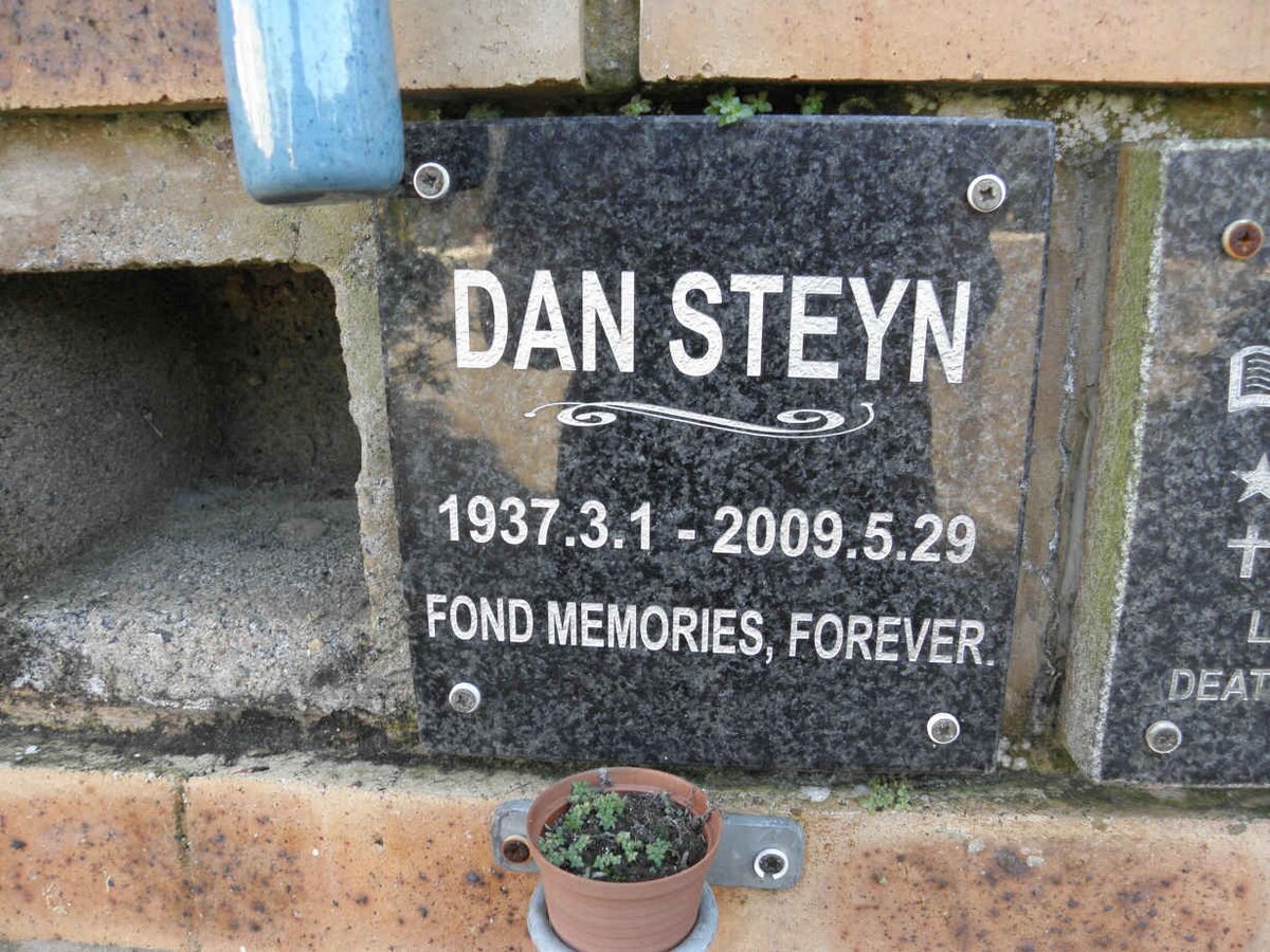STEYN Dan 1937-2009