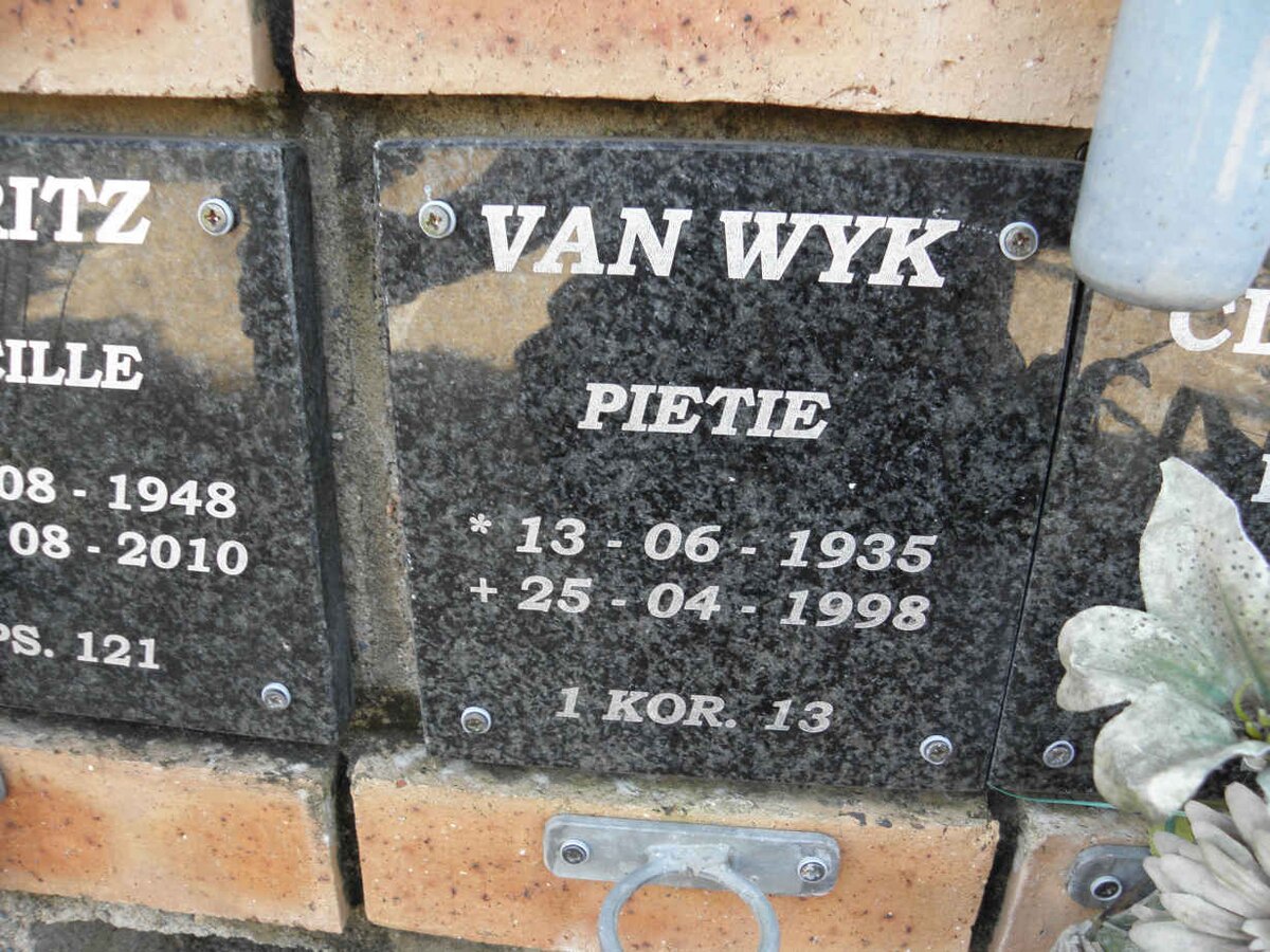 WYK Pietie, van 1935-1998