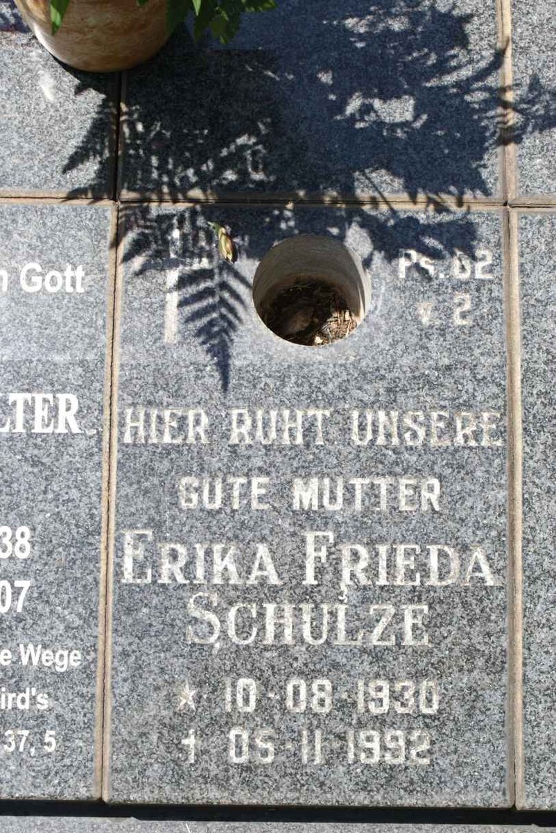 SCHULZE Erika Frieda 1930-1992