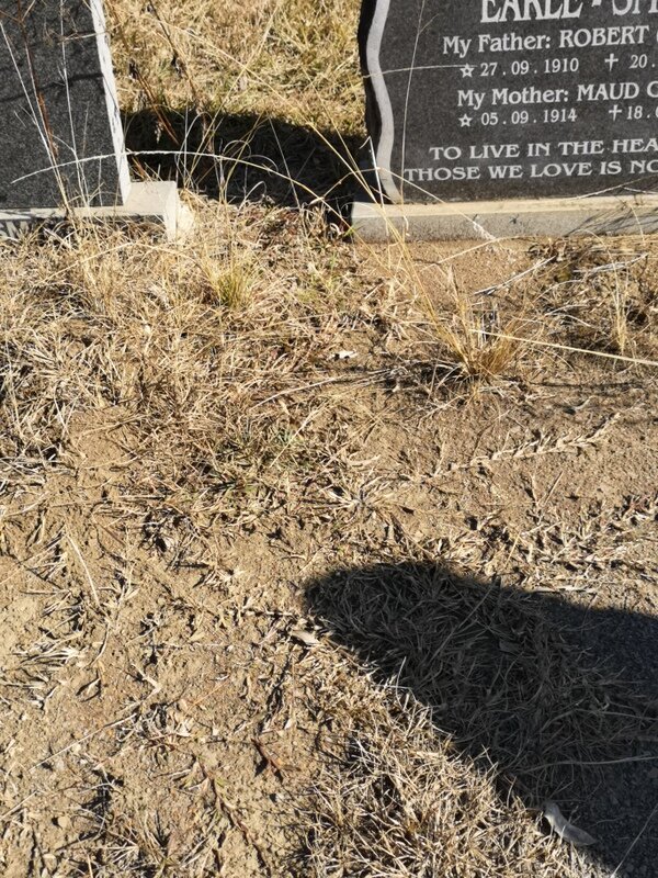 SMITH Robert, EARLE 1910-  &amp; Maud 1914-