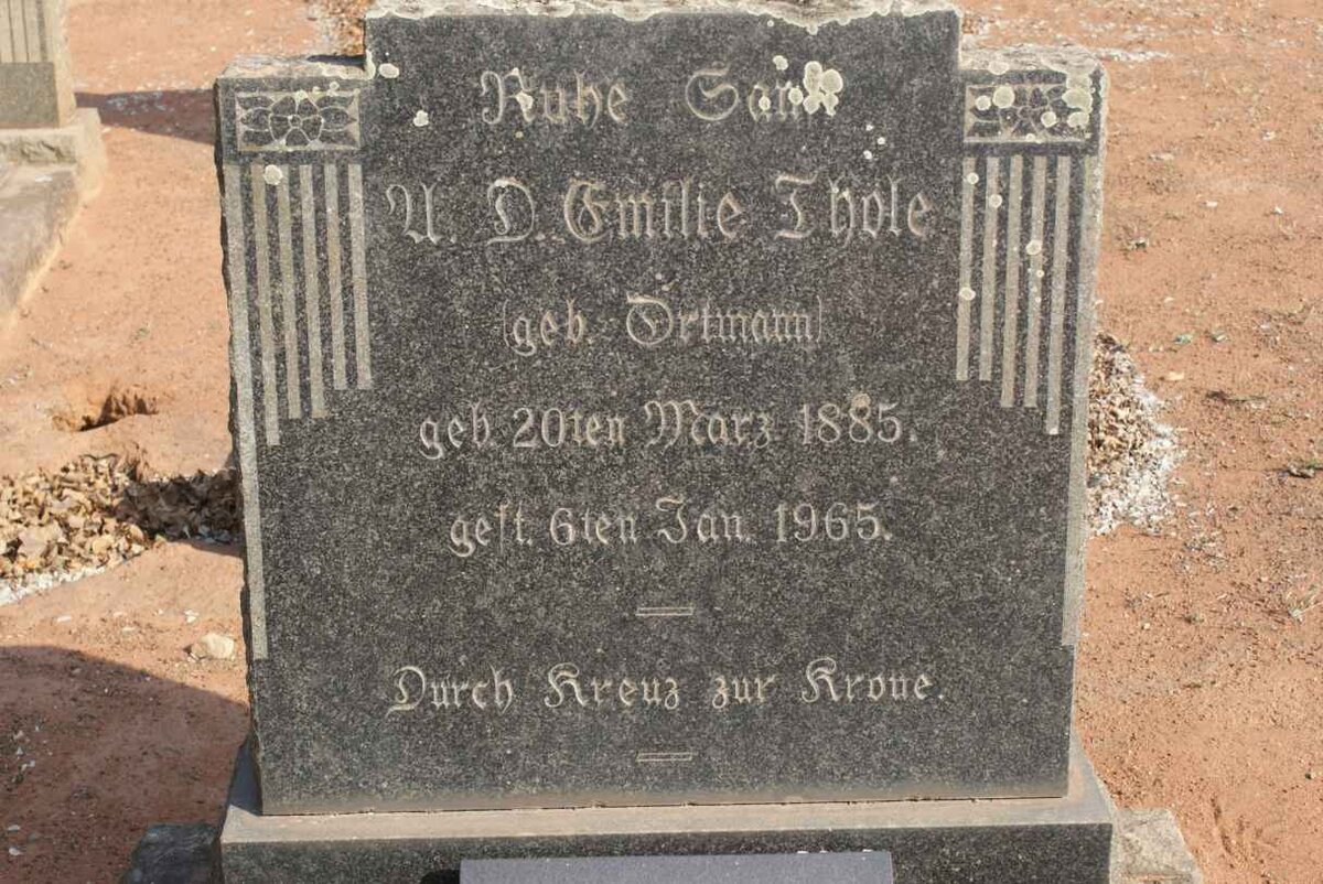 THÖLE V.D. Emilie nee ORTMANN 1884-1965