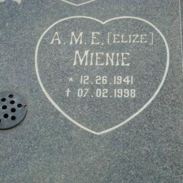 MIENIE Barend Jacobus 1938-1988 :: MIENIE A.M.E. 1941-1998 :: MIENIE Melissa 1987-1988