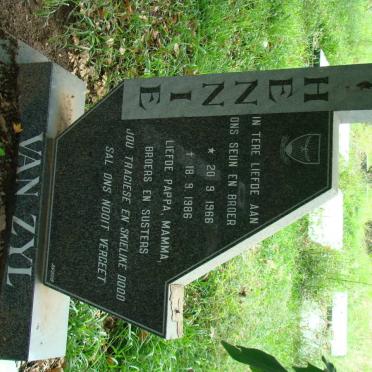 ZYL Hennie, van 1966-1986