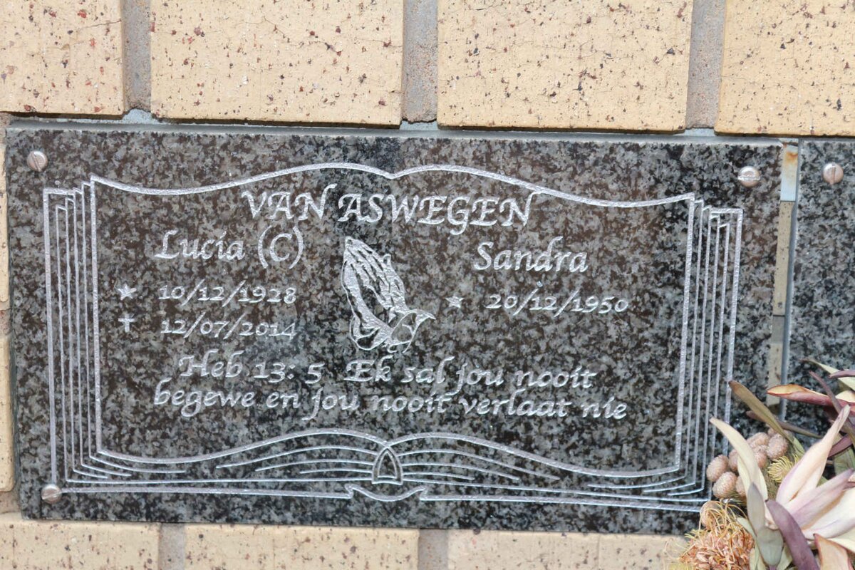 ASWEGEN Lucia, van 1928-2014 :: VAN ASWEGEN Sandra 1950-