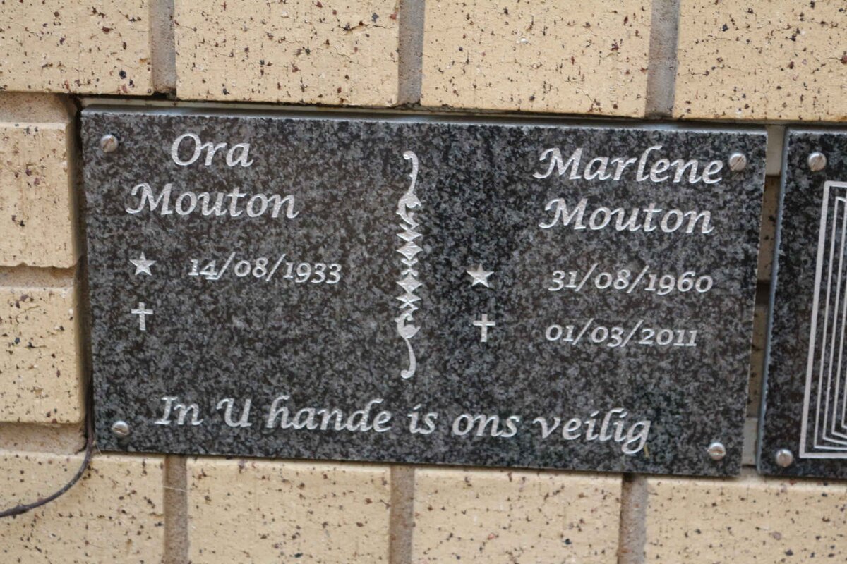 MOUTON Ora 1933- :: MOUTON Marlene 1960-2011