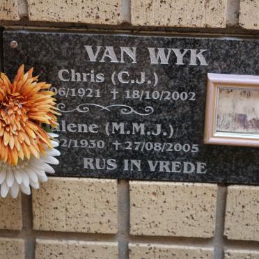 WYK C.J., van 1921-2002 &amp; M.M.J. 1930-2005