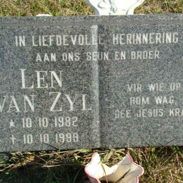 ZYL Len, van 1982-1999
