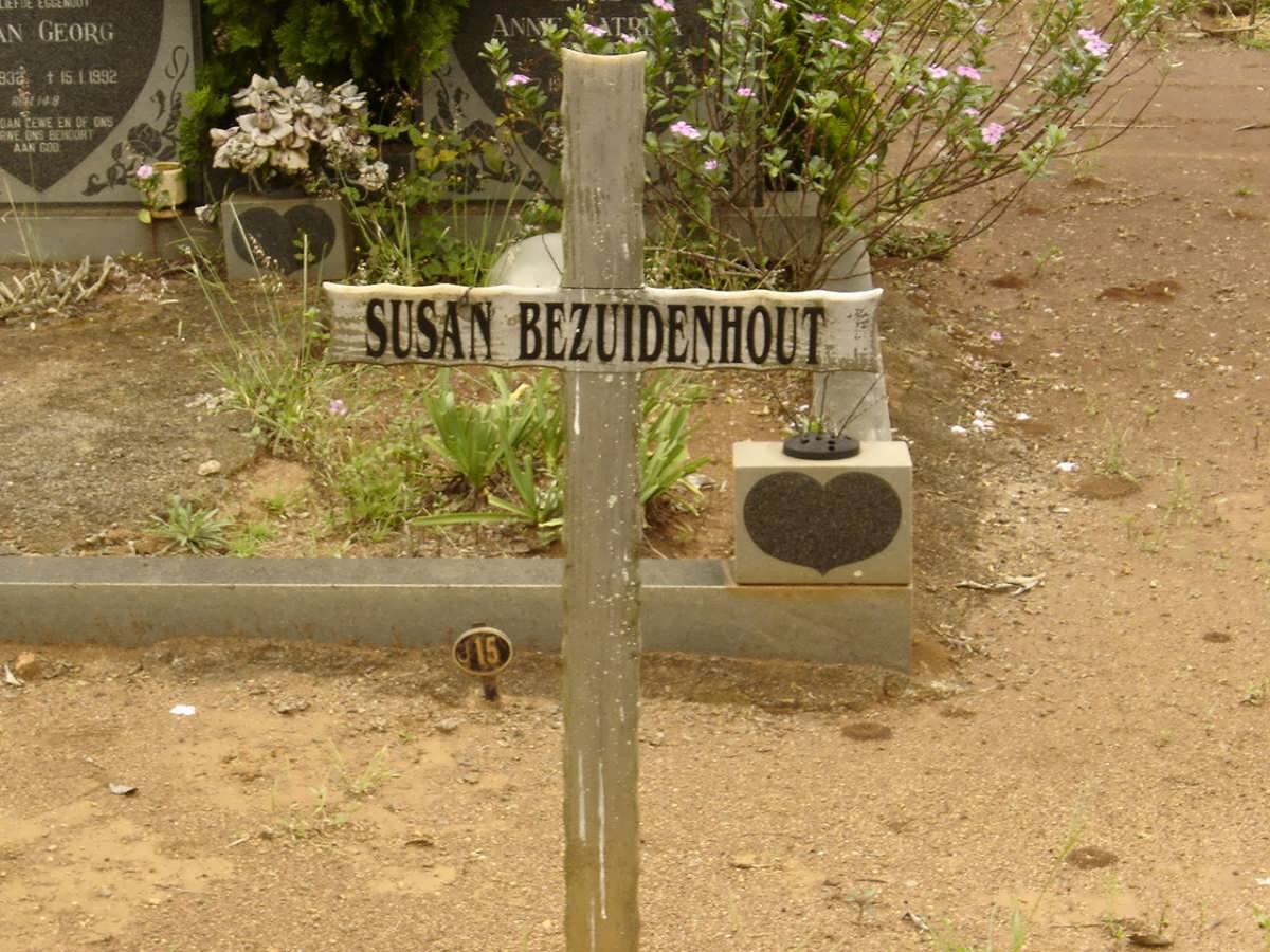 BEZUIDENHOUT Susan
