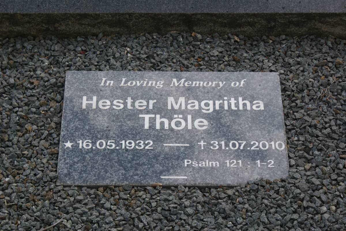 THÖLE Hester Magritha 1932-2010