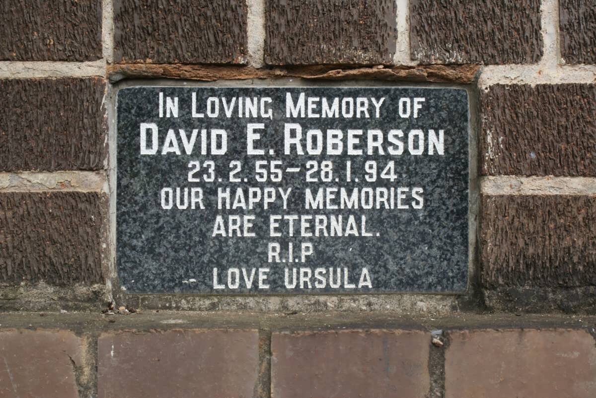 ROBERSON David E. 1955-1994