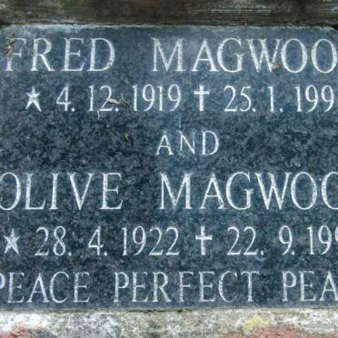 MAGWOOD Fred 1919-1996 &amp; Olive 1922-1996