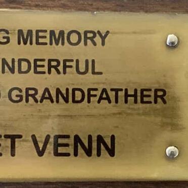 VENN Garnet :: VENN Haydn Campbell