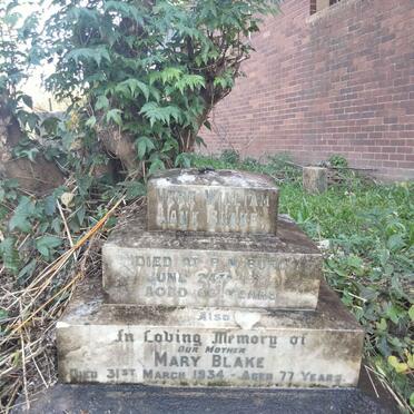 BLAKE Vere William Lane -1917 & Mary -1934