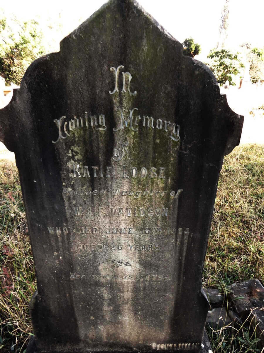 LOOSE Katie -1904