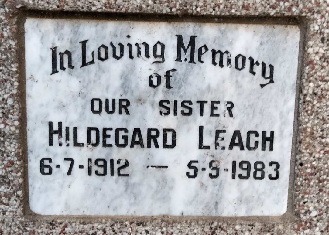 LEACH Hildegard 1912-1983
