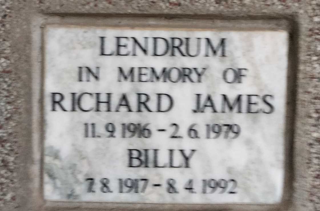 LENDRUM Richard James 1916-1979 :: LENDRUM Billy 1917-1992