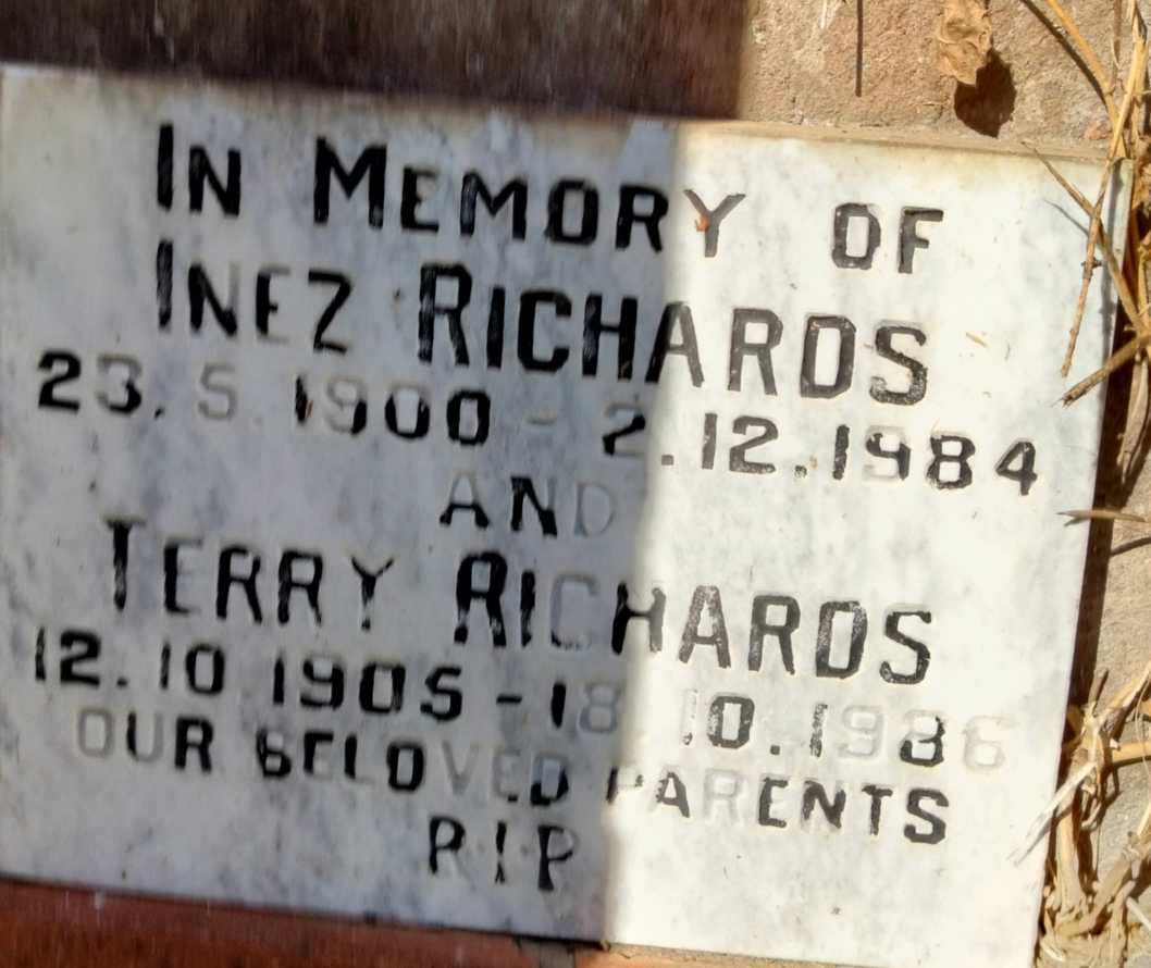 RICHARDS Terry 1905-1986 & Inez 1900-1984