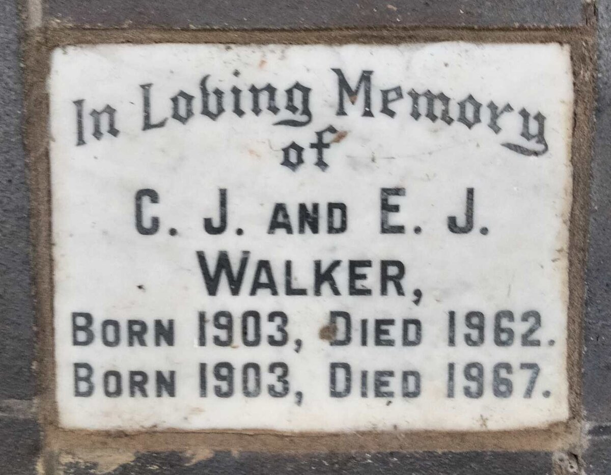 WALKER C.J. 1903-1962 & WALKER E.J. 1903-1967