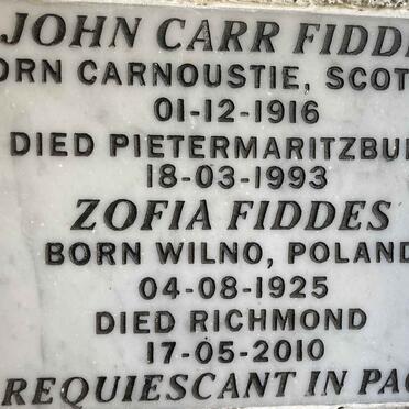 FIDDES John Carr 1916-1993 & Zofia 1925-2010