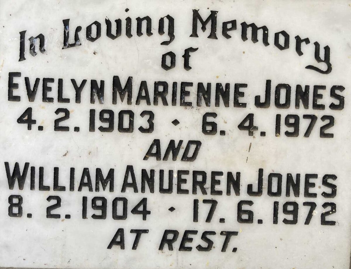 JONES William Anueren 1904-1972 & Evelyn Marienne 1903-1972