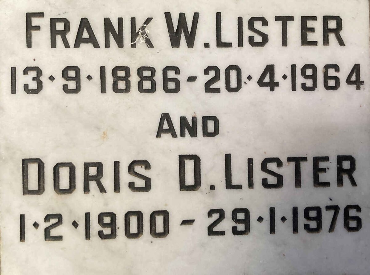 LISTER Frank W. 1886-1964 & Doris D. 1900-1976