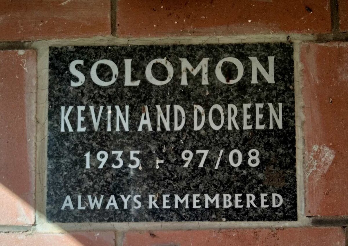 SOLOMON Kevin 1935-1997 & Doreen 1935-2008