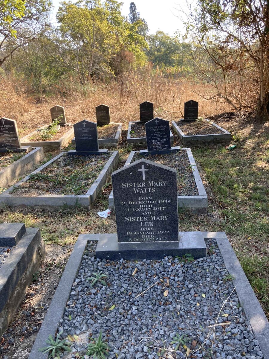 WATTS Mary 1944-2017 :: LEE Mary 1922-2017