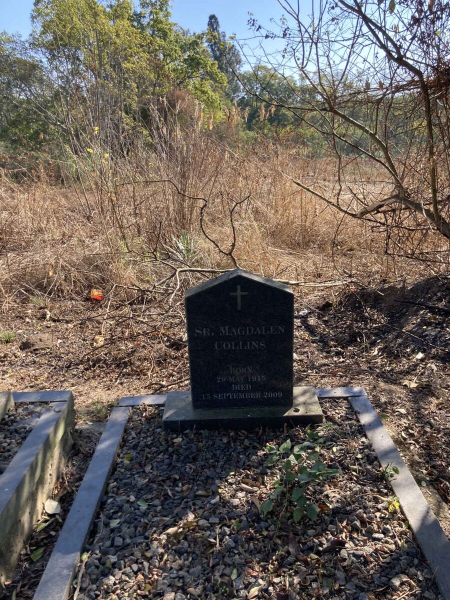 COLLINS Magdalen 1915-2009