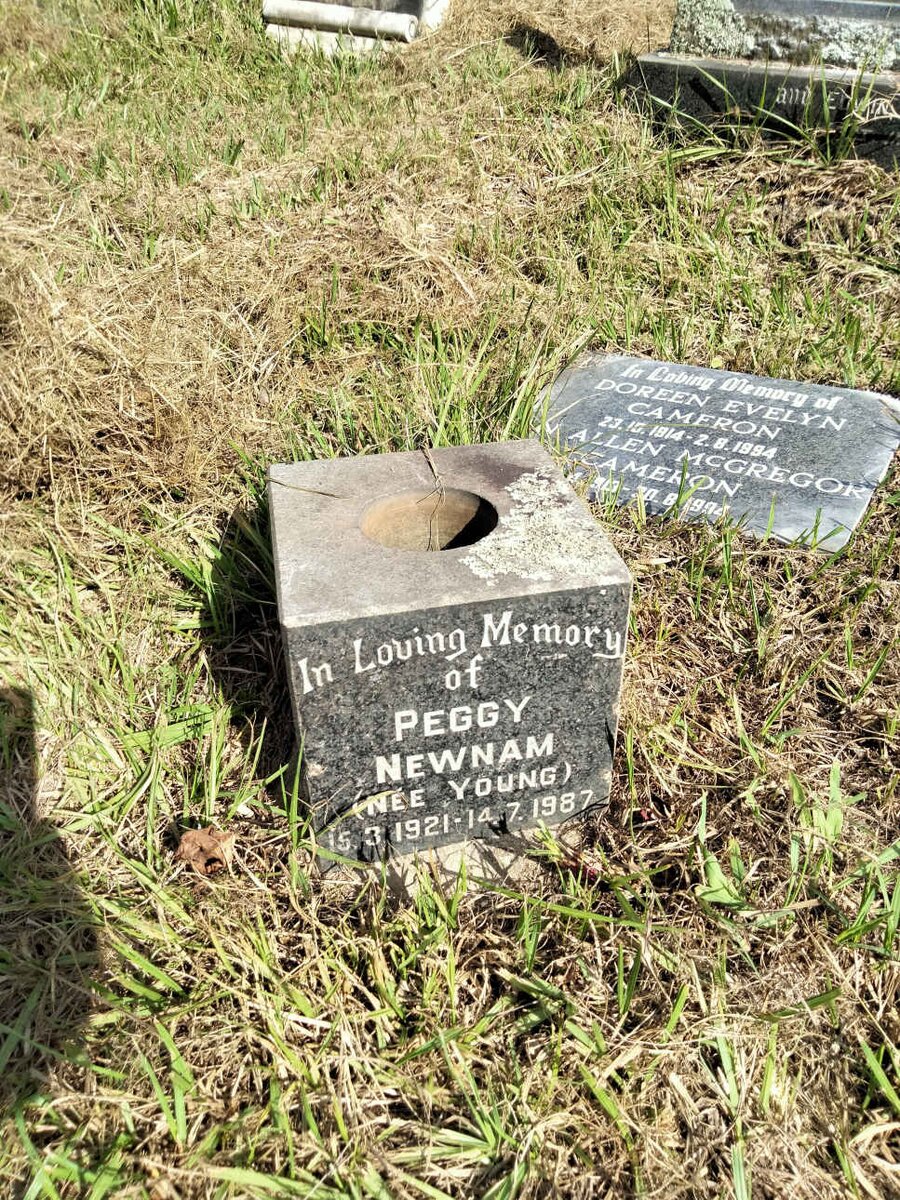 NEWNAM Peggy nee YOUNG 1921-1987